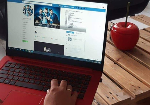 Media społecznościowe z Agencją Artystyczną Kereza