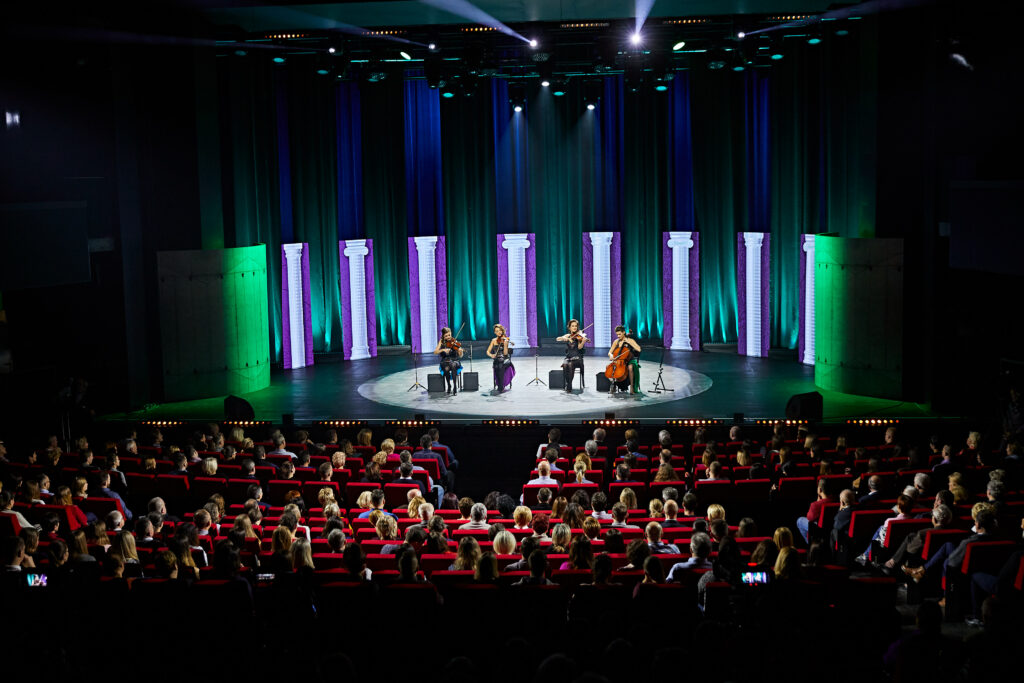 Kwartet Obsession na uroczystość, imprezę firmową lub event Kwartet Obsession na uroczystość, imprezę firmową lub event